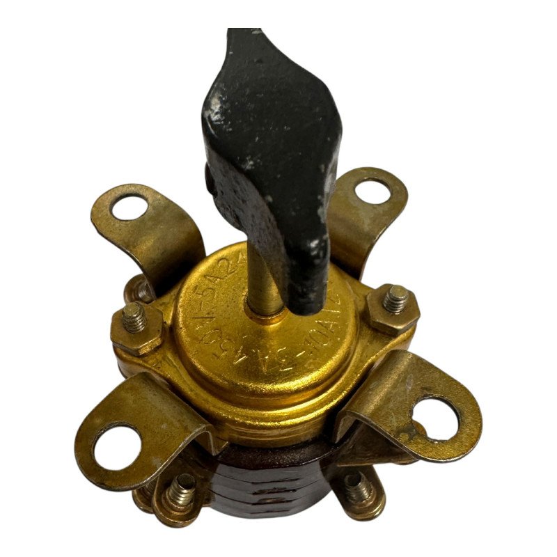 C10131 Rotary Switch  5A/240V 3A/450V 10A/120V