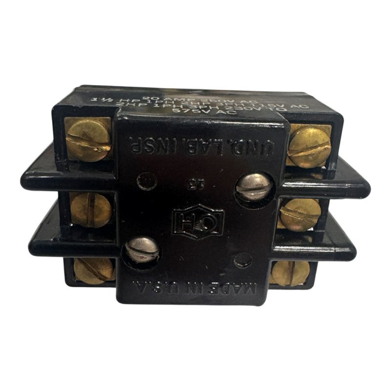 8320KI UND Lab Toggle Switch ON-OFF 20A/250Vac 2HP/230-575V