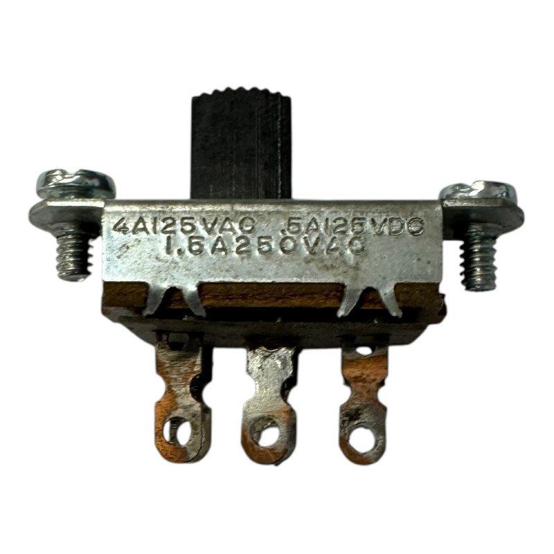 032596 UND Labs Microswitch Panel Mount DPDT 4A 125VAC 1.5A 250VAC