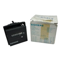 7KT5557-1 Siemens Time Counter Panel Meter 48x48mm 230v 50hz
