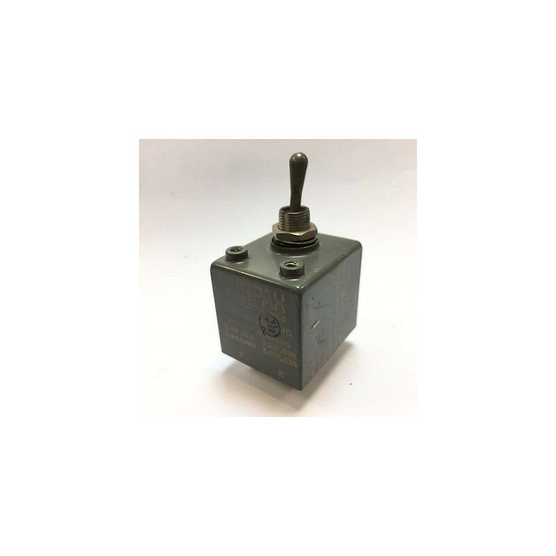 AP112-638-3 SM-C-667918 47/420HZ 8.5A 120/240V AIRPAX TOGGLE SWITCH USED