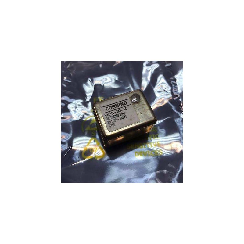 32.768Mhz TCXO PRECISION OSCILLATOR CORNIG V42311-Z43-A8