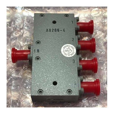 7-12.4Ghz SMA 4 WAY POWER DIVIDER COMBINER A8206-4