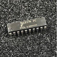74LS374PC Integrated Circuit Fairchild
