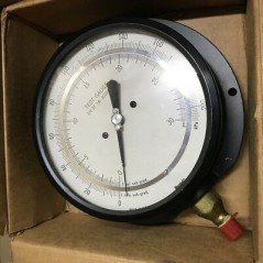 30PSI 1/4 OF 1% ACCURACY MARSHALL Pressure Gauge