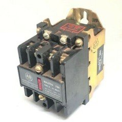 ALLEN BRADLEY BULLETIN 700 AC RELAY 300VAC 10A 700-N600A1 B-SERIES