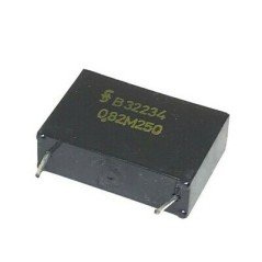 0.82UF 820NF 250V RADIAL FILM CAPACITOR B32234 SIEMENS